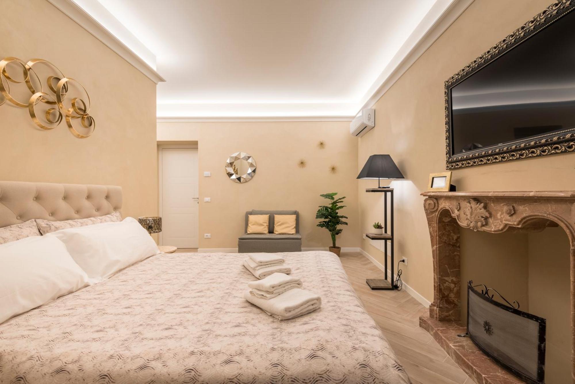 Appartamento Golden Chic - Citta Alta Bergamo Esterno foto