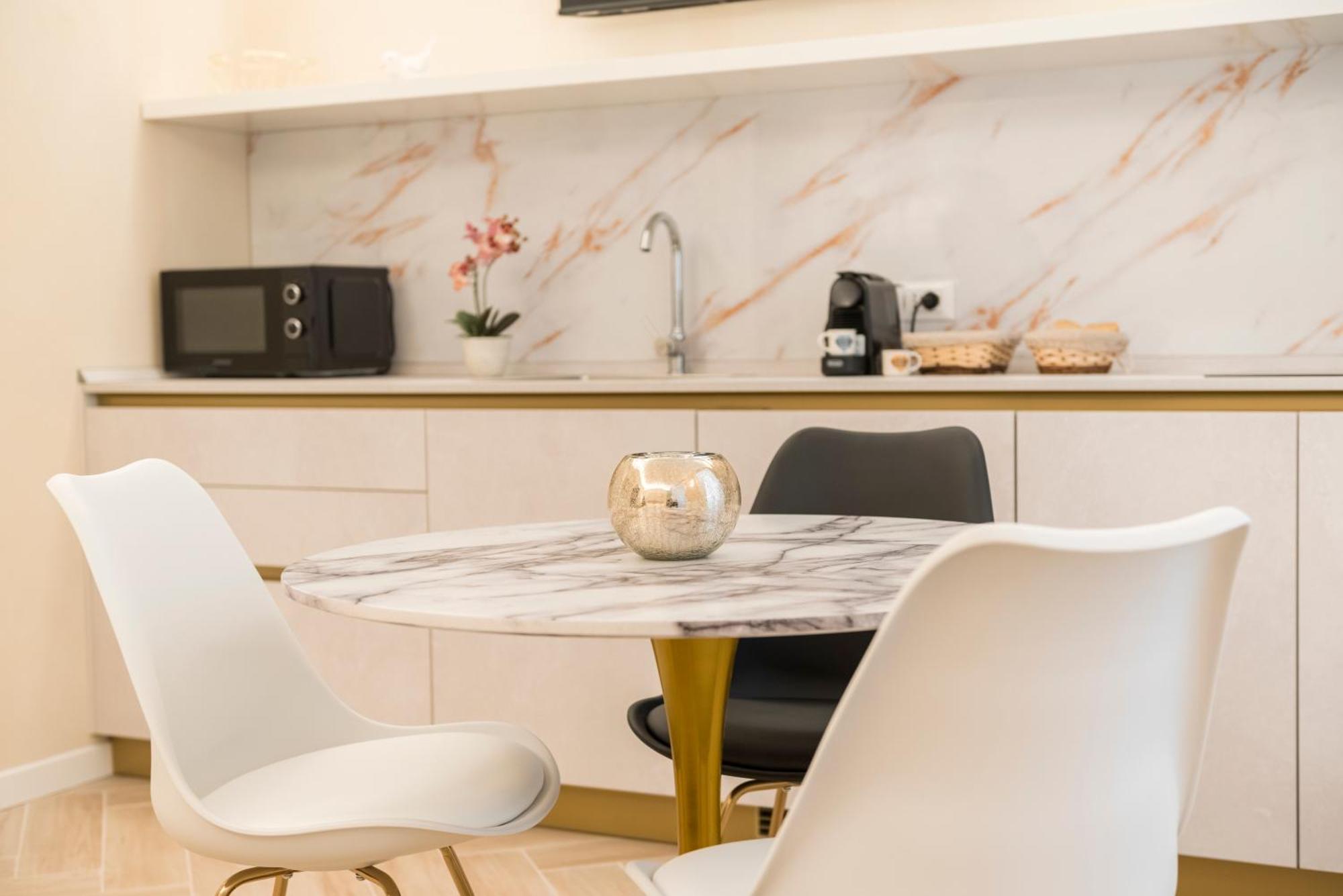 Appartamento Golden Chic - Citta Alta Bergamo Esterno foto