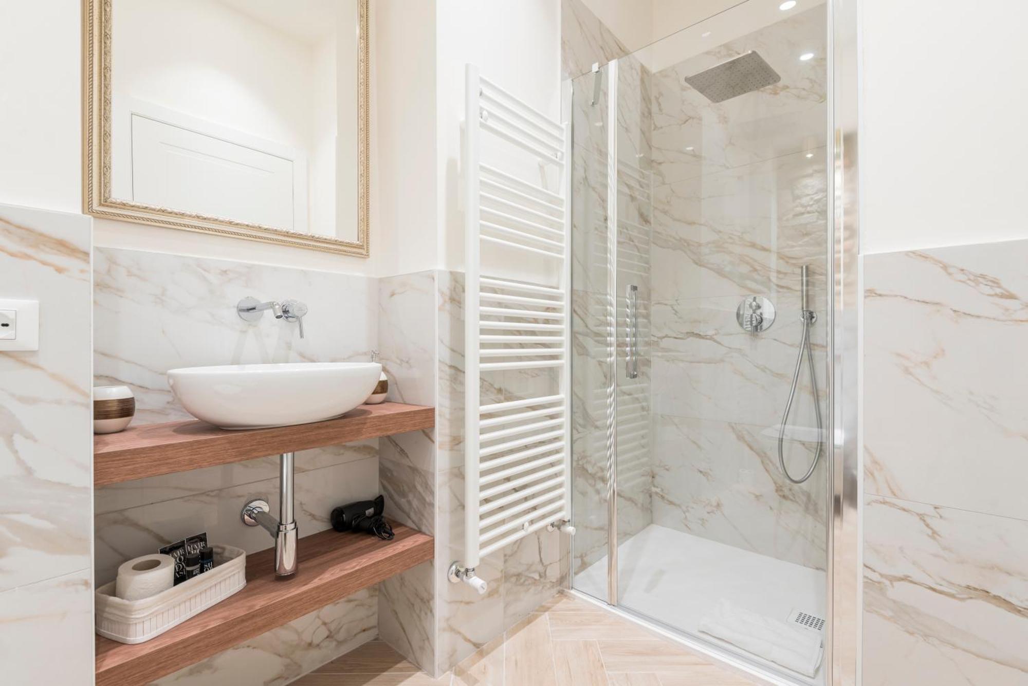 Appartamento Golden Chic - Citta Alta Bergamo Esterno foto